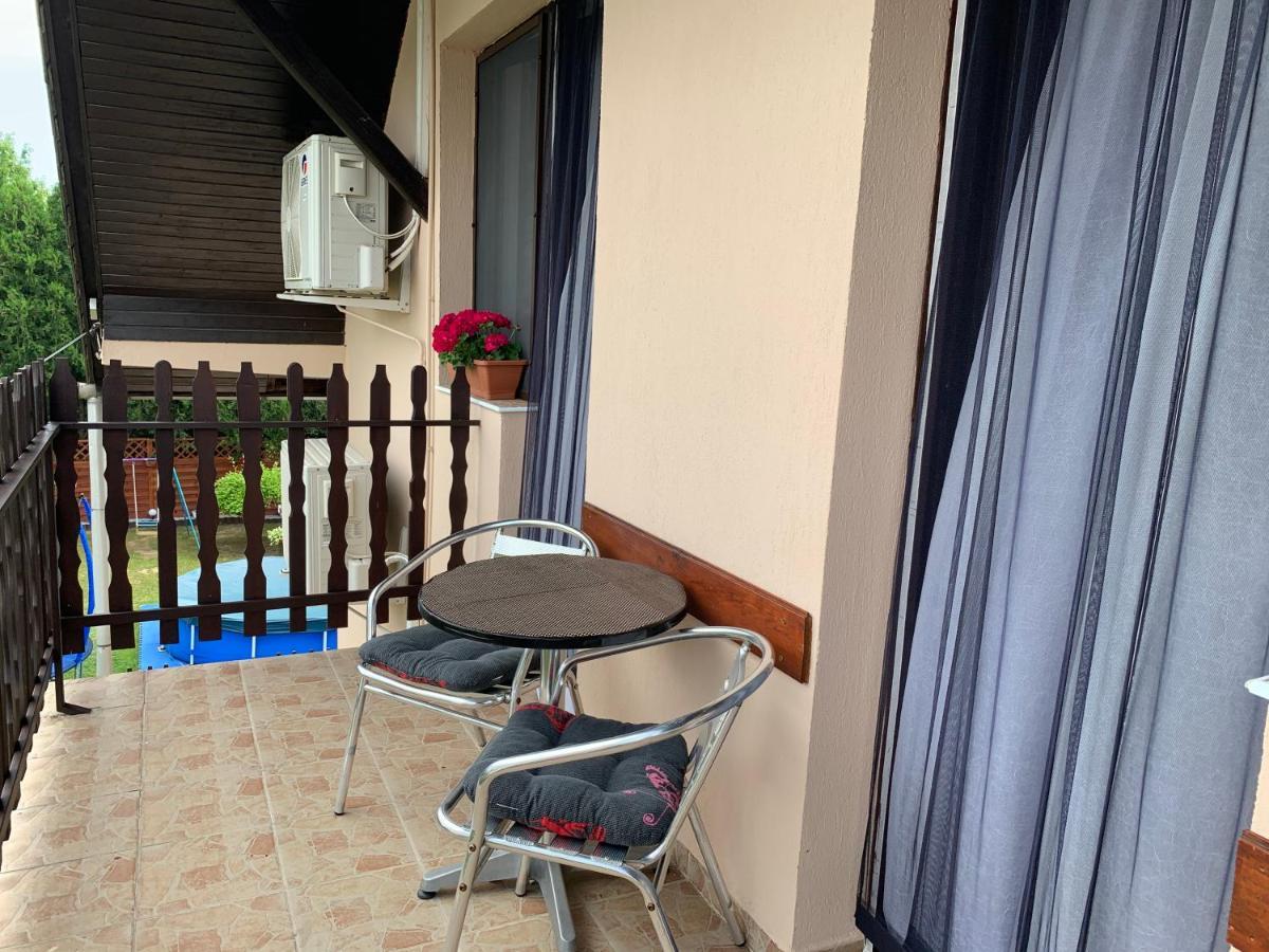 Nagcsalados Rozsa Apartman Balatonlelle Exteriör bild