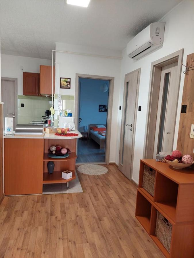 Nagcsalados Rozsa Apartman Balatonlelle Exteriör bild