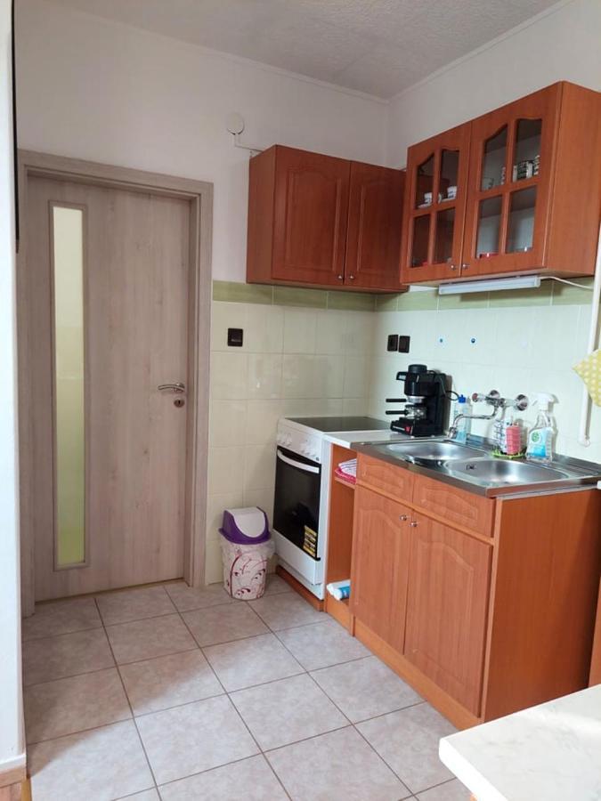 Nagcsalados Rozsa Apartman Balatonlelle Exteriör bild