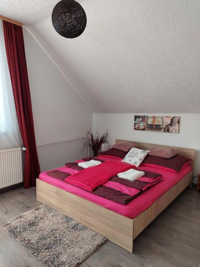 Nagcsalados Rozsa Apartman Balatonlelle Exteriör bild