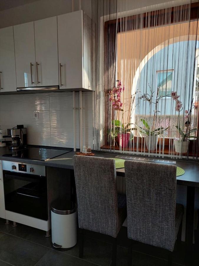 Nagcsalados Rozsa Apartman Balatonlelle Exteriör bild